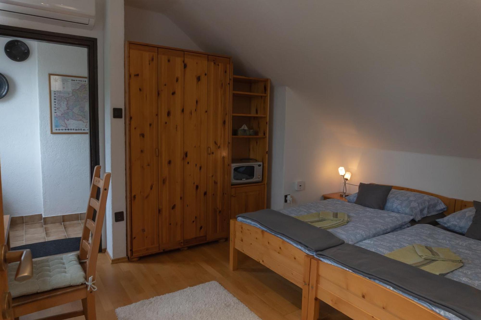 Апартаменти Rent A Scooter Vendeghaz Замарді Екстер'єр фото